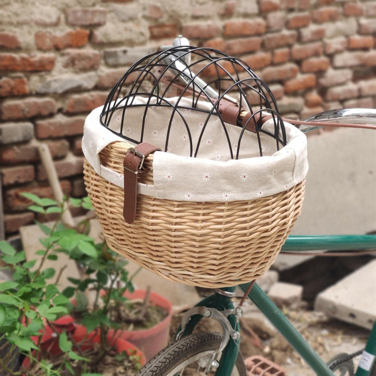 Bike Pet Basket, Wicker Bike Basket for Small Dogs Cats Pet Carrier Front Basket with Wire Mesh Cover and Lid, Wicker Basket for Dogs and Cats, Rattan Storage Basket, 11.81 * 9.84 inch (B)