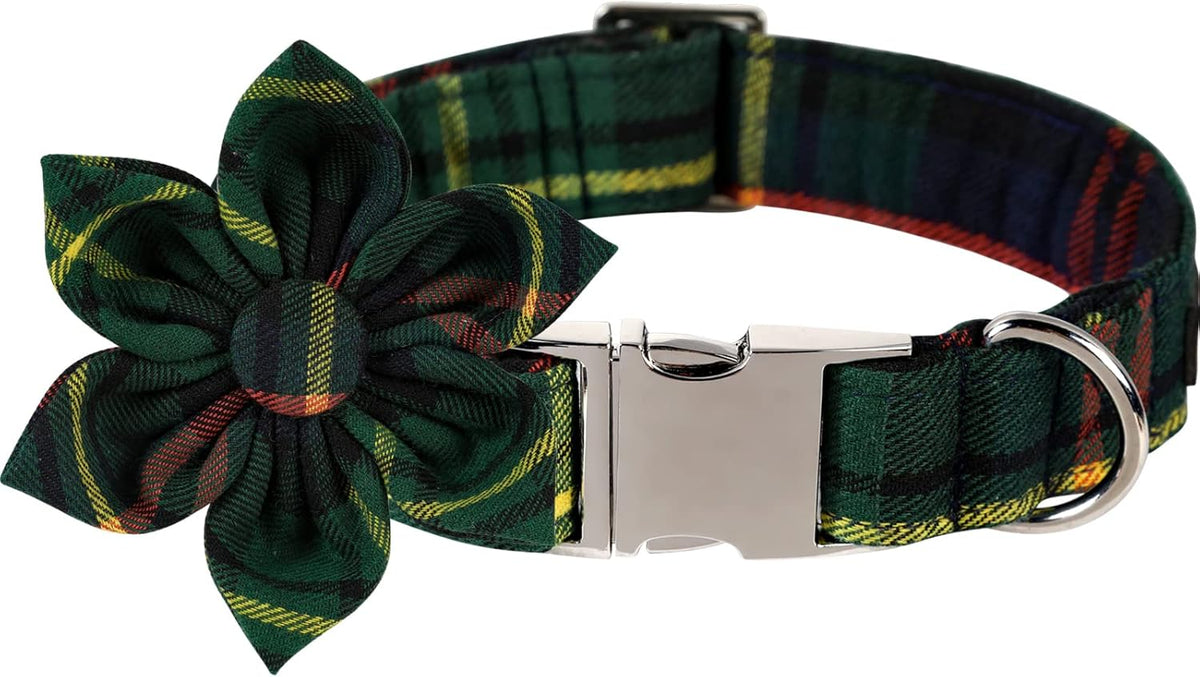Lionet Paws Christmas Dog Collar with Flower, Soft and Comfortable, Adjustable Collar for X-Large Dogs Girl Gift, Neck 16-26 inches