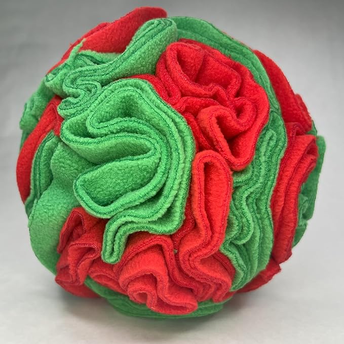 Puppy and Medium Breed Snuffle Interactive Foraging Dog Puzzle Ball Toy Christmas Green and Red Large