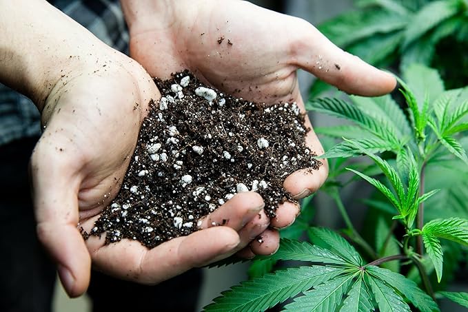 Gardenera Premium Happy Plant Potting Soil Mix - Optimal Nutrient-Rich Blend for Thriving and HIGH-Yield Herbal Plants - 20 Quart