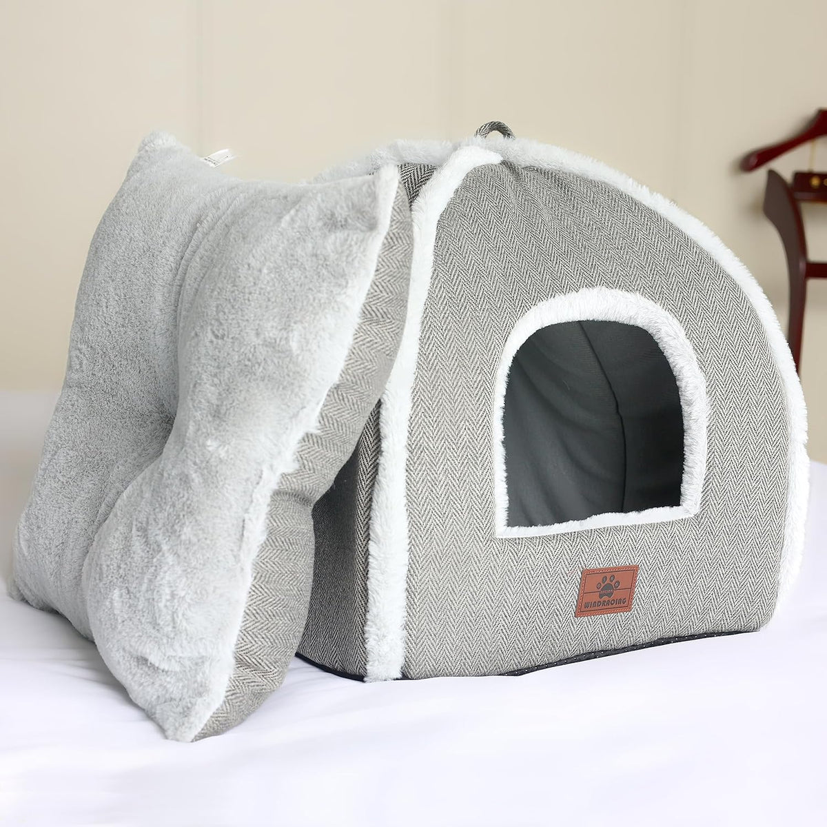Cat Bed for Indoor Cats - Cat Cave Bed Cat House Cat Tent with Removable Washable Cushioned Pillow, Soft and Self Warming Kitten beds, for Small and Medium Cat Beds & Furniture